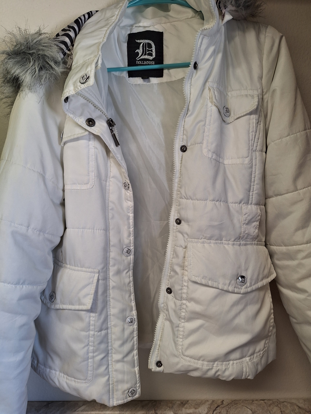 Dollhouse Women's White Puffer Coat with Hood
